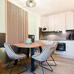 Solaris 4 Mit Balkon, Gemeinschaftssauna Und Grillplatz Grömitz