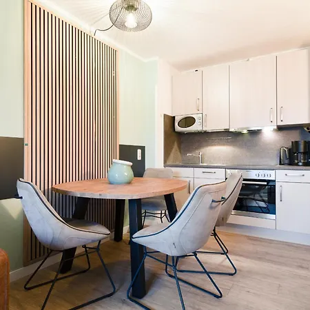 Solaris 4 Mit Balkon, Gemeinschaftssauna Und Grillplatz Groemitz