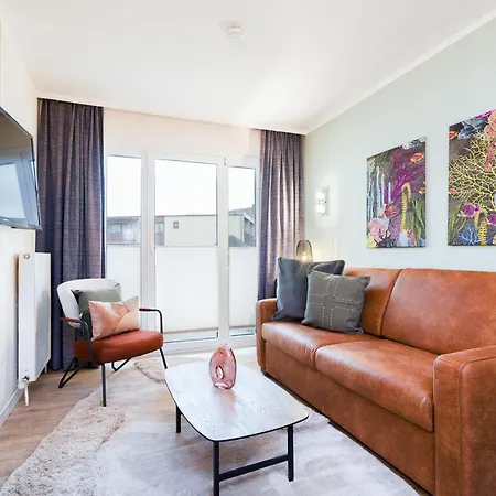 Solaris 4 Mit Balkon, Gemeinschaftssauna Und Grillplatz Groemitz